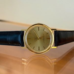 Centenaire 61 von Eterna bei Mundwiler Juwelen in Winterthur