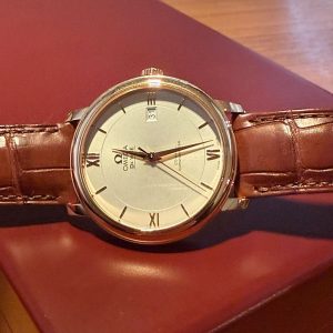 De Ville von Omega bei Mundwiler Juwelen in Winterthur