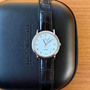 Villeret von Blancpain bei Mundwiler Juwelen in Winterthur