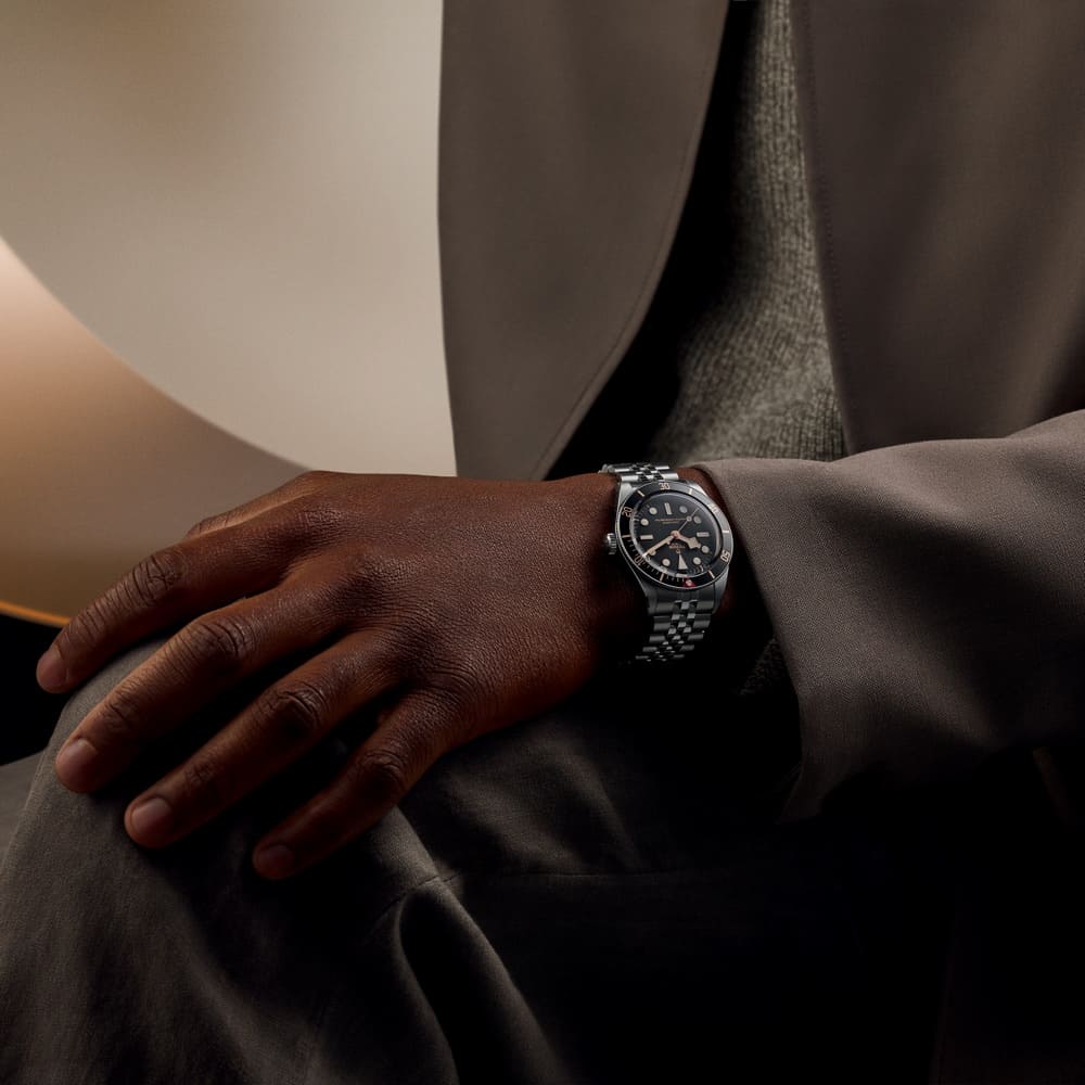 TUDOR_NP26_BLACK BAY 58_LIFESTYLE_2_1000x1000_1000x1000