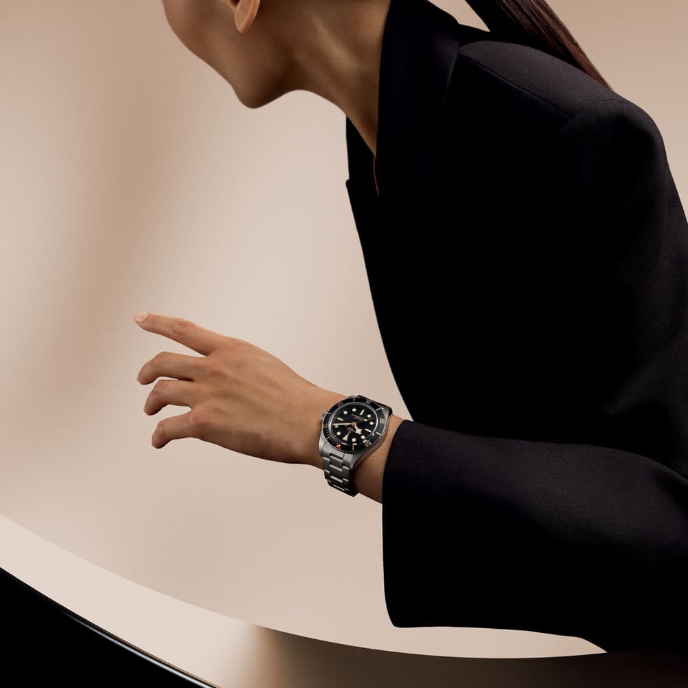 TUDOR_NP26_BLACK BAY 58_LIFESTYLE_5_1000x1000_1000x1000