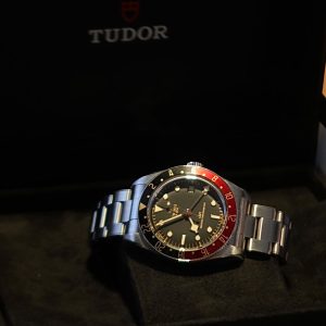 Black Bay GMT von Tudor bei Mundwiler Juwelen in Winterthur