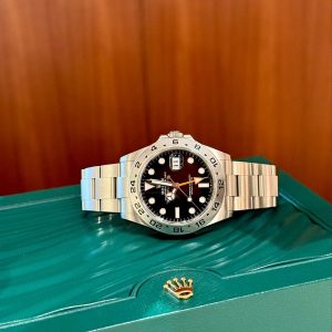 Explorer II von Rolex bei Mundwiler Juwelen in Winterthur